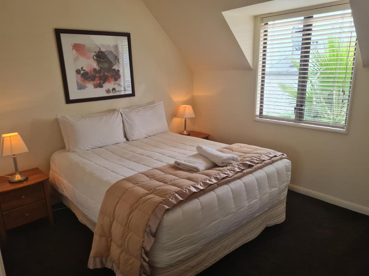 Village Aparthotel 4*