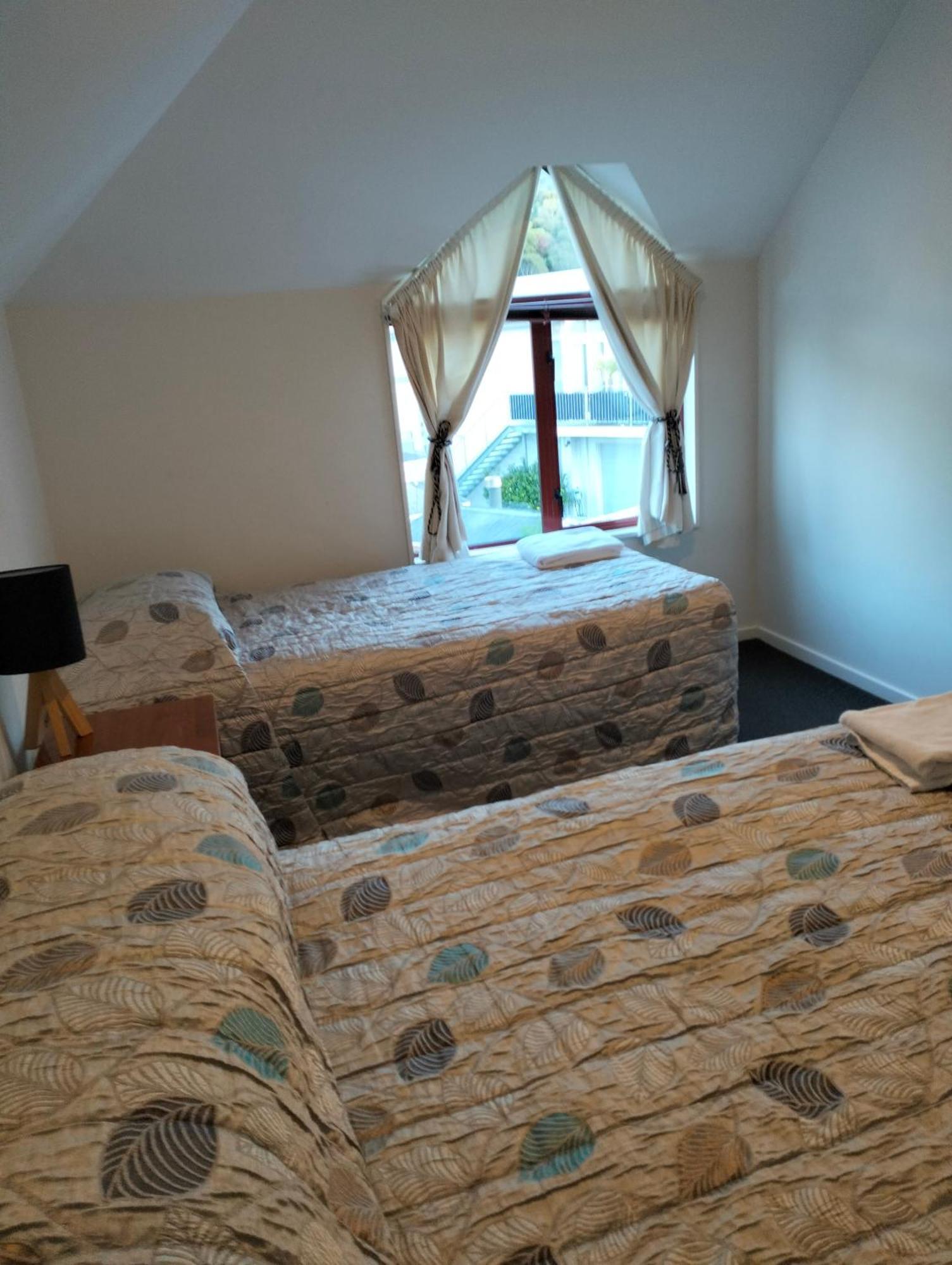 Village 4*